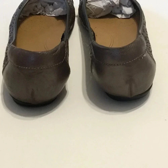 Clarks Bendables Poem  Journal Die Cut Slip On Metallic Pewter Ballet Flats 9.5M - Picture 6 of 6
